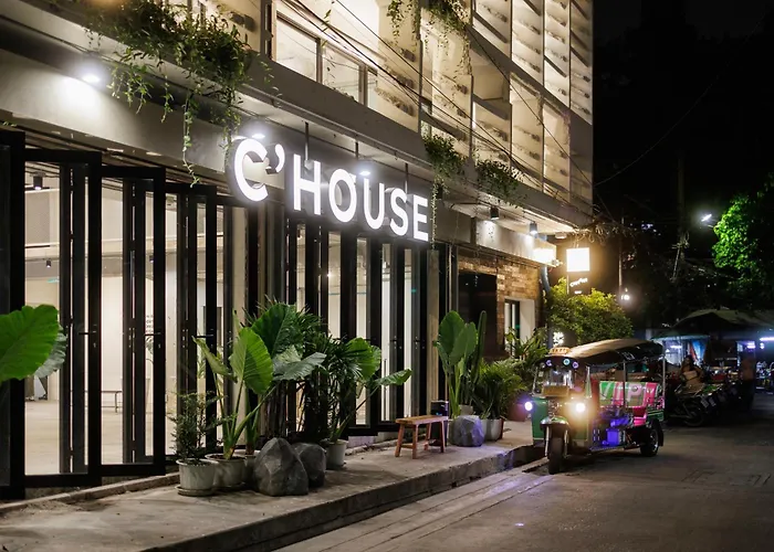 Хостел C'house *